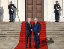 En la ceremonia, ambos mandatarios pronunciaron sendos discursos. EFE / C. BILAN