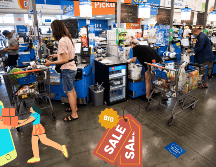 Personas en tienda comercial. EFE / ARCHIVO