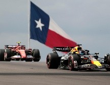 Max Verstappen logró quedarse con el pole hasta los últimos suspiros y con gran suspenso. EFE / J. Mabanglo