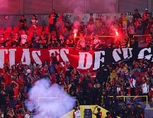 Fueron varios minutos que la gente entonó la misma frase desde las gradas, haciendo saber su inconformidad ante la labor de los dirigentes. IMAGO7