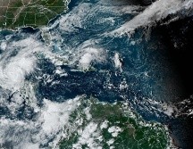 Fotografía satelital cedida este sábado por la Oficina Nacional de Administración Oceánica y Atmosferica (NOAA) a traves del Centro Nacional de Huracanes (NHC) estadounidense donde se muestra la localización del huracán Oscar en el Atlántico.  EFE/NOAA-NHC.