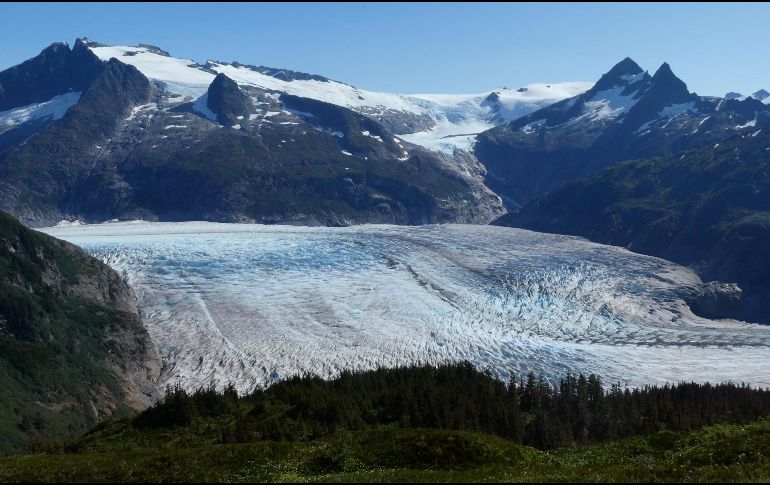 El pronóstico anunciaba que el río alcanzará una altura de entre 3.35 y 3.5 metros . AP/ARCHIVO