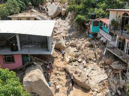 Habitantes de Acapulco acusan abandono de las autoridades. EFE