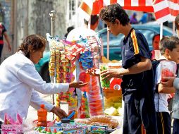 Estudios revelan que en l98% de las escuelas de México hay venta de comida chatarra. EL UNFORMADOR/ ARCHIVO