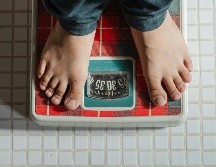 Mantener un peso saludable es clave para tener una buena calidad de vida. PEXELS