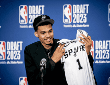 Victor Wembanyama en su presentación con los Suprs. X / @wemby