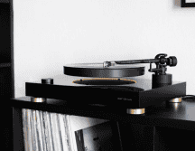 Este tocadiscos ya puede comprarse, pero no tiene un costo tan accesible. maglevaudio.com/