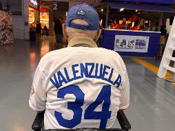 Los aficionados de los Charros de Jalisco manifestaron su sentir ante la pérdida de Fernando Valenzuela. El INFORMADOR/ A. García.