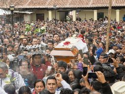 Miles piden justicia por la muerte del padre Marcelo, quien defendía a la comunidad indígena. EFE