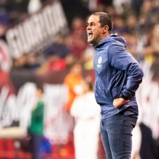 André Jardine explotó contra el arbitraje y la FMF