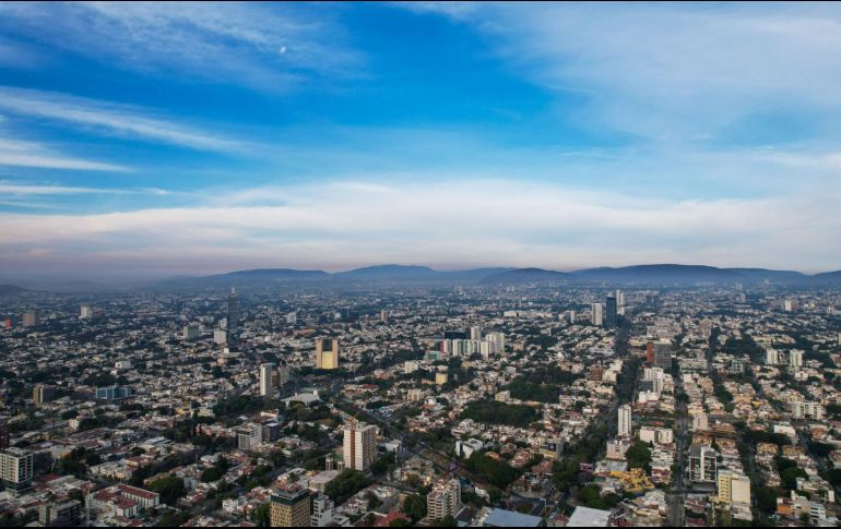 La Semadet recomendó a la población evitar realizar cualquier tipo de quema y actividades al aire libre; reducir el uso de vehículos, entre otras.EL INFORMADOR/ ARCHIVO