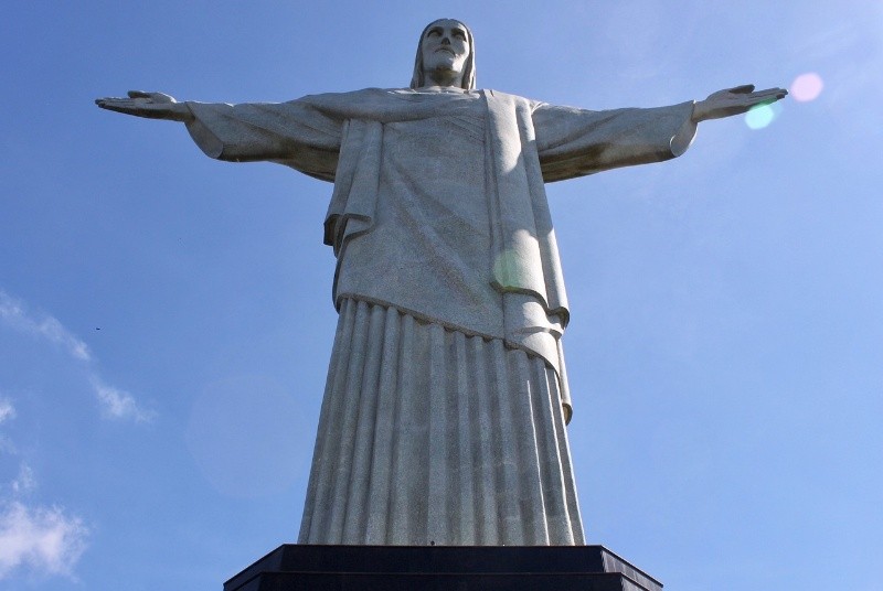 El Cristo Redentor, en Río de Janeiro, se encuentra a 710 metros sobre el nivel del mar. Pixabay