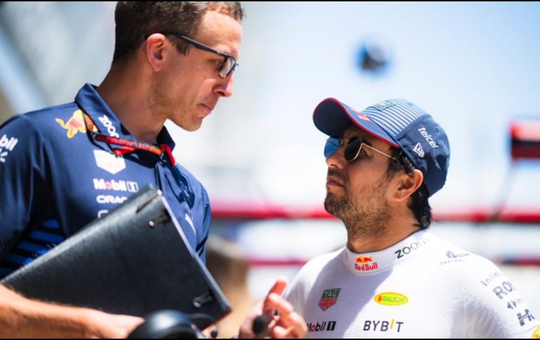 El ingeniero de Checo Pérez ha sido criticado por la afición durante toda la temporada, acusándolo de una falta de comunicación y un trabajo deficiente. CORTESÍA.