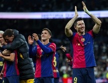 El Barcelona abrió una ventaja de seis puntos en la cima de La Liga sobre el segundo clasificado, el Madrid, después de 11 jornadas. EFE/ K. Huesca