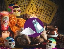 Además de su función purificadora, la sal también actúa como un elemento protector. En la cosmovisión mexicana, se considera que la sal protege a los vivos y a los muertos de las malas energías y de los espíritus negativos. CANVA