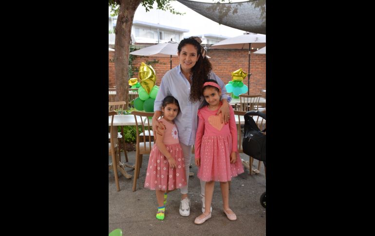 Mayra Meza, Julia Cervantes e Ivanna Cervantes. GENTE BIEN JALISCO/ Marifer Rached