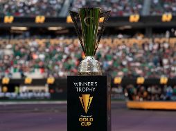 El trofeo pesa alrededor de 9 kg y mide aproximadamente 36.8 centímetros. IMAGO 7 / ARCHIVO