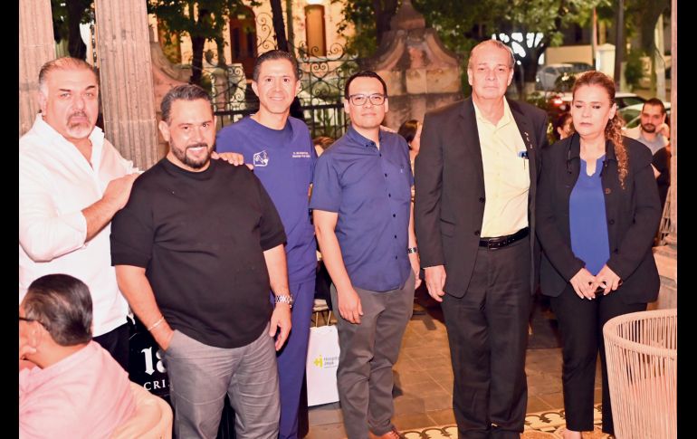 Marco Antonio Rendón, Carlos Benitez, Salvador Nishimura, Salvador Nishimura   y Angélica Montiel. GENTE BIEN JALISCO/ Cortesía