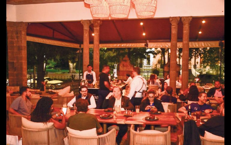 Celebración del Día del Médico de Hospital La Joya Guadalajara en el restaurante Barrio de Quilmes. GENTE BIEN JALISCO / Cortesía