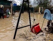 Habitantes de Valencia recibieron un mensaje de alerta por parte de Protección Civil en sus teléfonos celulares alrededor de las 20:00 horas del día anterior. EFE/J. Zapata.
