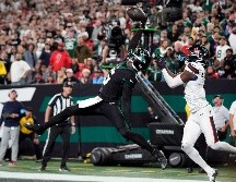 Garrett Wilson hizo una atrapada a una mano en zona de anotación para darle a Nueva York una ventaja que ya no perdería. AP/S. Wenig