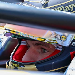 Drama en la F1: Verstappen y Norris se enfrentan mientras Hamilton pilota el bólido de Senna