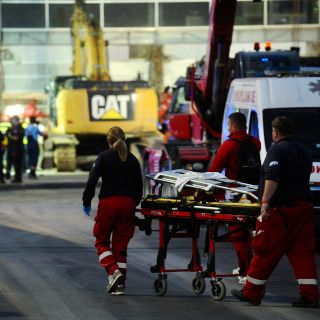 Colapso en techo de estación de tren en Serbia deja al menos 14 muertos