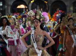 Miss China, Jia Qi, luce su atuendo en primer plano. AP/E. Verdugo
