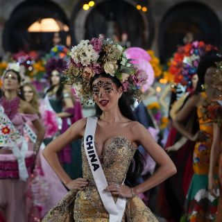 Miss Universo hace gala de Catrinas por el Día de Muertos (fotos)