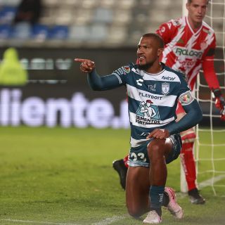 Pachuca hunde al Necaxa con goliza