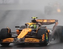 La lluvia volvió a dificultar la labor de los pilotos; enla clasificación para el Gran Premio de Brasil hubo varios incidentes y cinco banderas rojas. EFE/A. Coelho