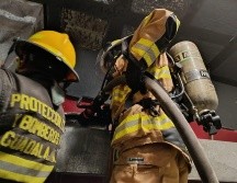 Los elementos de Protección Civil y Bomberos municipales lograron controlar el incendio en poco menos de 40 minutos, pues las unidades de la dependencia zapopana llegaron al lugar alrededor de las 15:30 horas. CORTESÍA / PC Jalisco