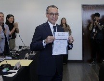 En general, Iván Moreno se dijo muy contento y emocionado de obtener su registro y haber recibido la constancia como candidato a rector. ESPECIAL/UdeG