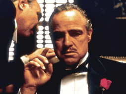 La cinta es una adaptación de las memorias 'Waltzing with Brando: Planning a Paradise in Tahiti' de Bernard Judge. NETFLIX / PARAMOUNT PICTURES