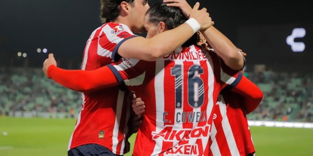 Chivas rompe sequía en Torreón y se mantiene con esperanza