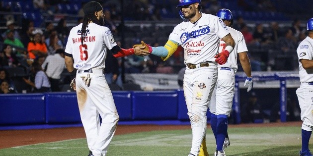 Charros apalea a los Sultanes
