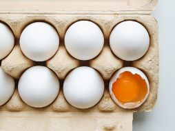 El huevo es uno de los alimentos que no pueden faltar en una dieta saludable. PEXELS