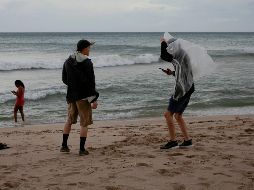 Piden extremar precauciones a la población en general en las zonas de los estados mencionados por lluvias, viento y oleaje. AFP / ARCHIVO