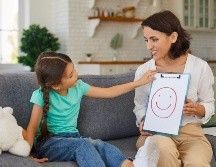 La clave es la paciencia, la empatía y el amor incondicional, elementos esenciales para apoyar a tu hijo en su crecimiento y en su camino hacia la independencia. CANVA