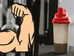 Los licuados de proteína suelen consumirse después del entramiento de fuerza. PEXELS / CANVA