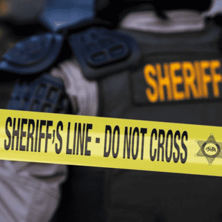 Menor detenido en Wisconsin por intentar ingresar armado a primaria