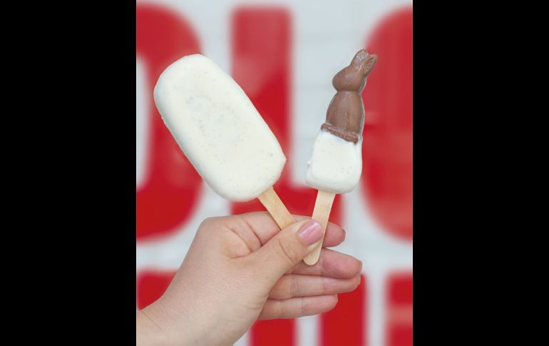 Dolce Natura: Paleta Conejos Hecha de vainilla natural y rellena con un Conejos Turín.