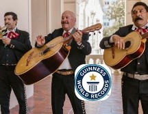 Mil 122 músicos acudieron al Zócalo para romper Récord Guinness. Especial/Pexels y Canva