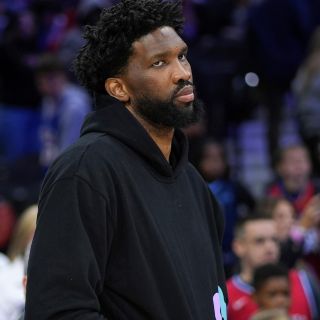 Joel Embiid finalmente debutará esta temporada con 76ers
