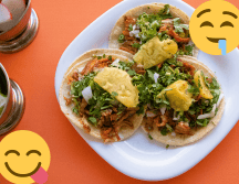 Conoce los cinco mejores lugares en Guadalajara para disfrutar de unos tacos al pastor de calidad. Unsplash / Canva