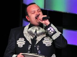 Pepe Aguilar durante una presentación en vivo. ARCHIVO / Agencia EL UNIVERSAL