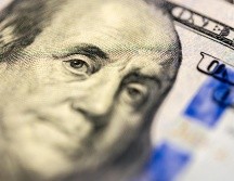 El peso mexicano cotiza en los mercados internacionales alrededor de los 20.15 pesos por dólar. ESPECIAL/ Imagen de pvproductions en Freepik