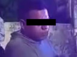 La víctima identificó el auto que utilizaba el presunto agresor, por lo que pidió ayuda a sus familiares y vecinos quienes lo detuvieron para después entregarlo a las autoridades. ESPECIAL