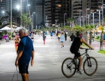 Cada vez más personas han adoptado la noche para realizar actividad física. PEXELS