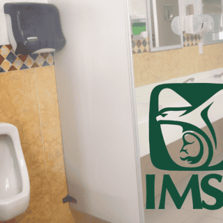 Mujer da a luz en baños de un hospital del IMSS en SLP